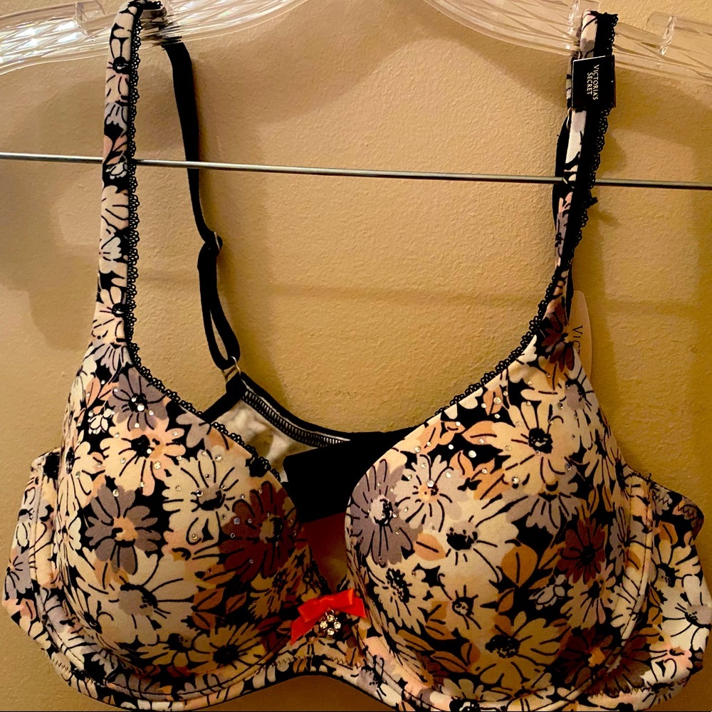 Brand new Victoria’s Secret bra